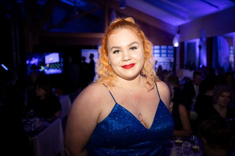 Porin Giantsin Peppi Konsterin meriittilista kasvoi parikilpailun maailmanmestaruudella. Kuva Satakunnan urheilugaalasta vuodelta 2023.