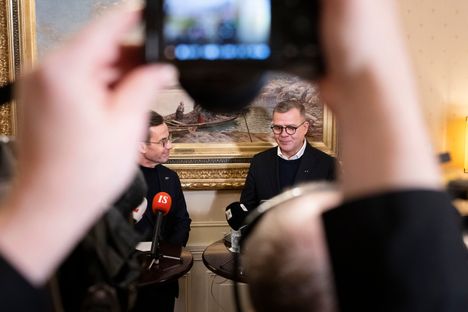 Orpo kertoi, että hän aikoi myöhemmin illalla viedä Kristerssonin Kesärannan saunaan.