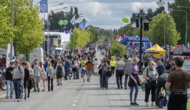 Farmari avasi lippukaupan jo joulumyyntiin - Maatalous