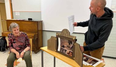 Moni on huomannut, miten omassa elämässä on tapahtunut paljon – valokuva­projekti toi esiin turkulais­vanhusten tarinat | Varsinais-Suomi