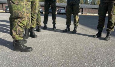 Varusmies jäi maastokuorma-auton alle Porin prikaatissa – kuljettajaa epäillään kahdesta rikoksesta | Satakunta