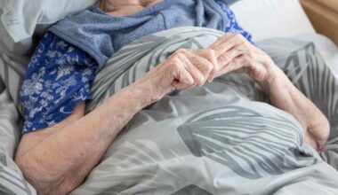 Lapin hyvinvointialue irtisanoo rajusti ikääntyvien palveluista – palvelujohtaja: ”Älytöntä ottaa sellaista riskiä” | Lappi