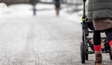 Saksalaismedia ihmettelee suomalaisvanhempien tapaa jättää vauvanvaununsa kaupan ulkopuolelle