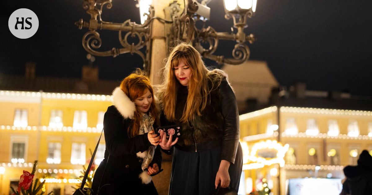 Joulumarkkinoista tuli taskuvarkaiden kohde – ”Olen yllättynyt, pidämme Suomea turvallisena maana”, sanoo turisti - HS.fi