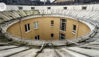 Sofia Saarikko asuu talossa, jollaisia on Helsingissä vain kaksi