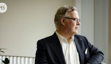 Saako työmatkoja tehdä sairauslomalla kuten Lasse Lehtonen? Professori vastaa