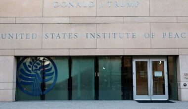 Donald Trump lisättiin hallinnon alas ajaman rauhan­instituutin nimeen | Uutisia lyhyesti