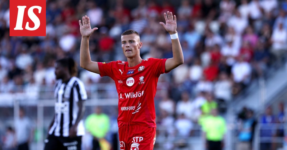 Jalkapallo: Kilpajuoksu Suomen futishelmestä Rudi Vikstömistä kiihtyy