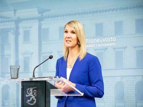 Ympäristö- ja ilmastoministeri Sari Multala.