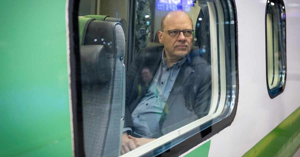 Analyysi: 400 kilometrin työmatka kertoo etätyö­keskustelun ytimestä – silti jumitamme toimistopäivien määrään | Kotimaa