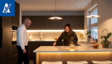 Tamperelais­perheellä on keskustan kattojen yllä 180 neliön koti, joka on kuin oma­koti­talo kerros­talossa