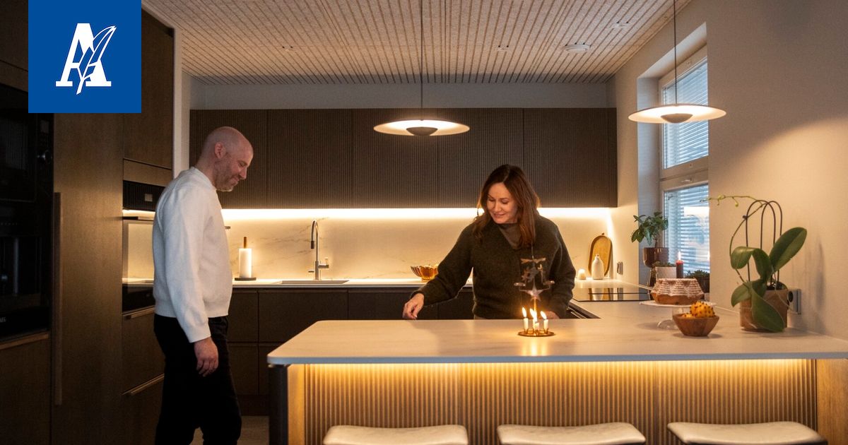 Tamperelais­perheellä on keskustan kattojen yllä 180 neliön koti, joka on kuin oma­koti­talo kerros­talossa