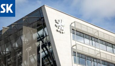 UPM ja sen eteläafrikkalainen kilpailija aikovat perustaa yhteisyrityksen, jonne siirtyisi neljä paperitehdasta Suomesta – Näin jatkaa Rauman tehdas