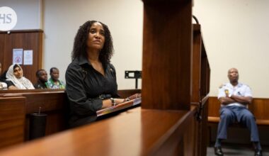 Etelä-Afrikan ex-johtajan tytärtä epäillään miesten huijaamisesta taistelijoiksi Venäjälle