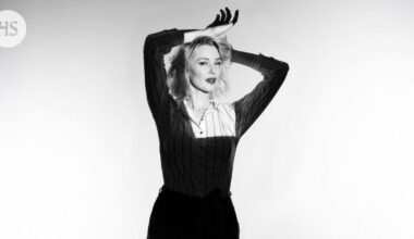 Yrittäjä Noora Hautakangas riisuutuu alastonkuvaan ja kertoo raa’asta ulkonäön arvostelusta missivuonna