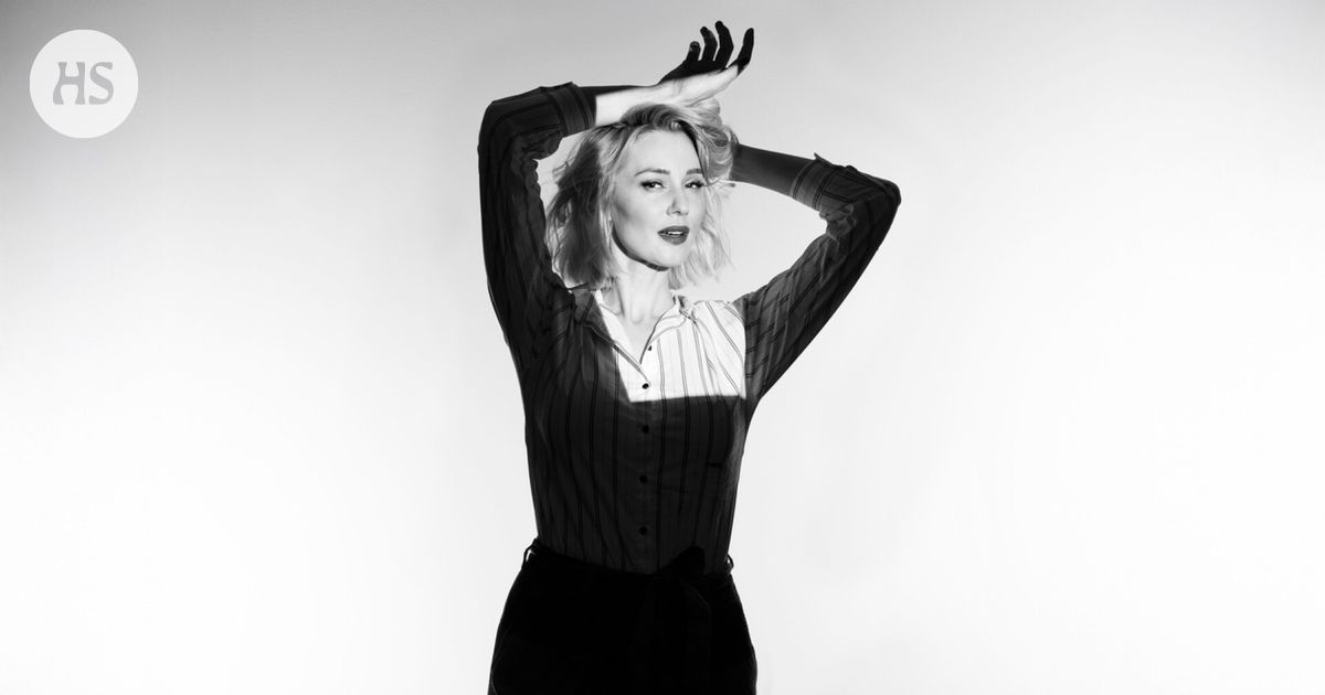 Yrittäjä Noora Hautakangas riisuutuu alastonkuvaan ja kertoo raa’asta ulkonäön arvostelusta missivuonna