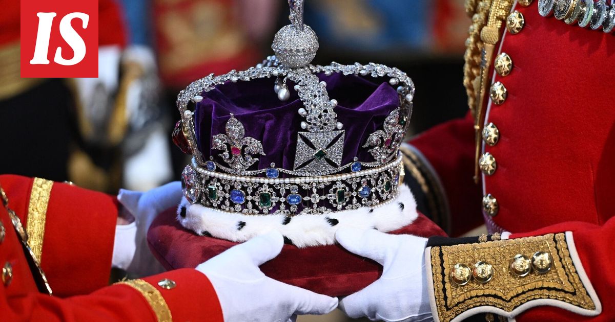 Kruununjalokivet jälkiruokahyökkäyksen kohteena Lontoossa – neljä pidätetty