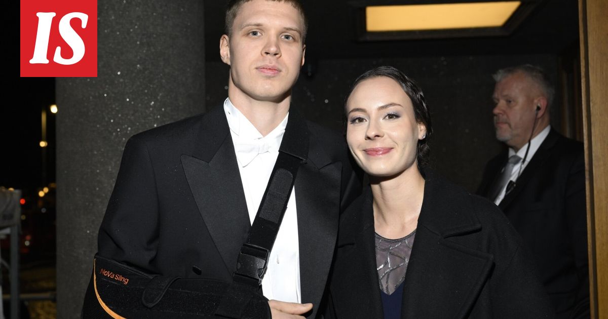 Susijengin tähdeltä poikkeuksellinen kättely Linnan Juhlissa