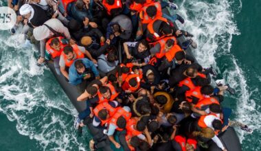 Britannia alkaa rangaista maita, jotka eivät ota vastaan omia palautettuja kansalaisiaan