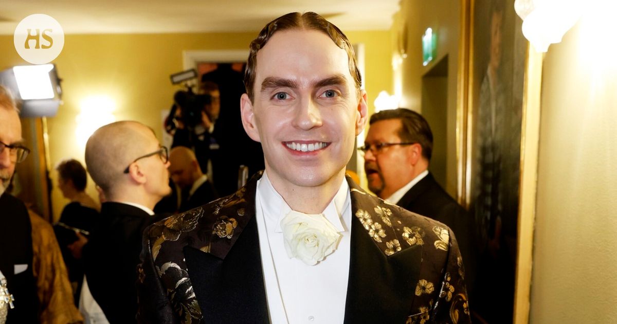 Matti Myllyaho ja Erika Vikman juhlivat yhdessä pukuäänestyksen kärkisijojaan