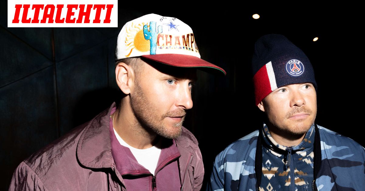 Linnan juhlien esiintyjän asun yksityiskohta kummastuttaa