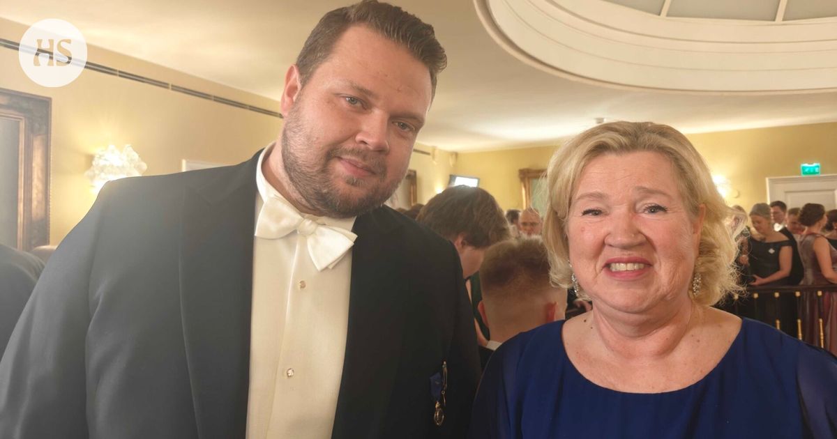 Daniel Ståhl saapui Linnan juhliin äitinsä kanssa: ”Tanssitaan!”