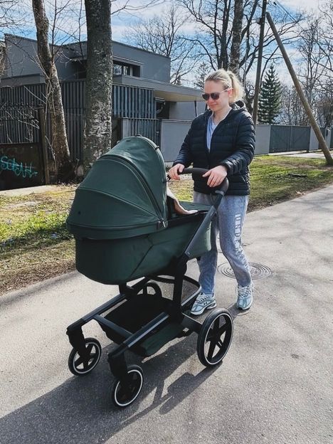 Petra Olli ja hänen avopuolisonsa Indrek Vassus ovat päättäneet, että esikoisen nimeä ei kerrota julkisuuteen.