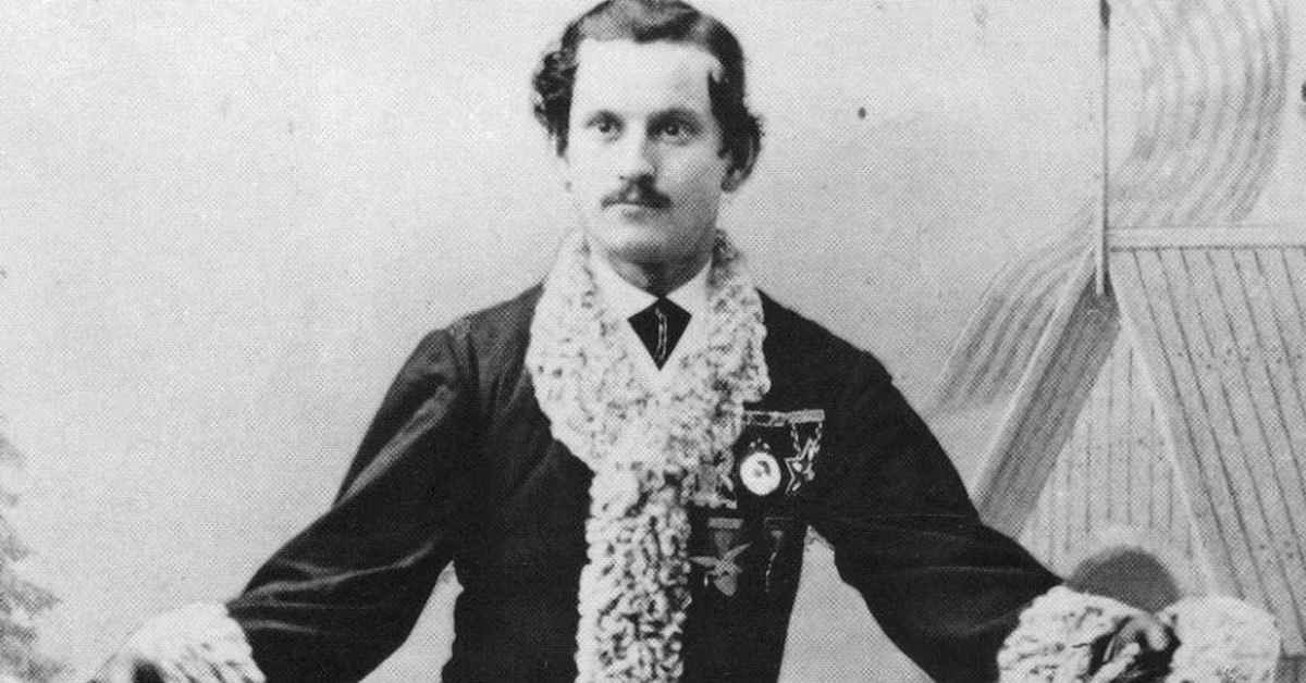 Amerikkalais­mies kuoli Kokkolassa 150 vuotta sitten, ja siksi paikallinen luisteluseura vaalii yhä hänen muistoaan | Keski-Pohjanmaa