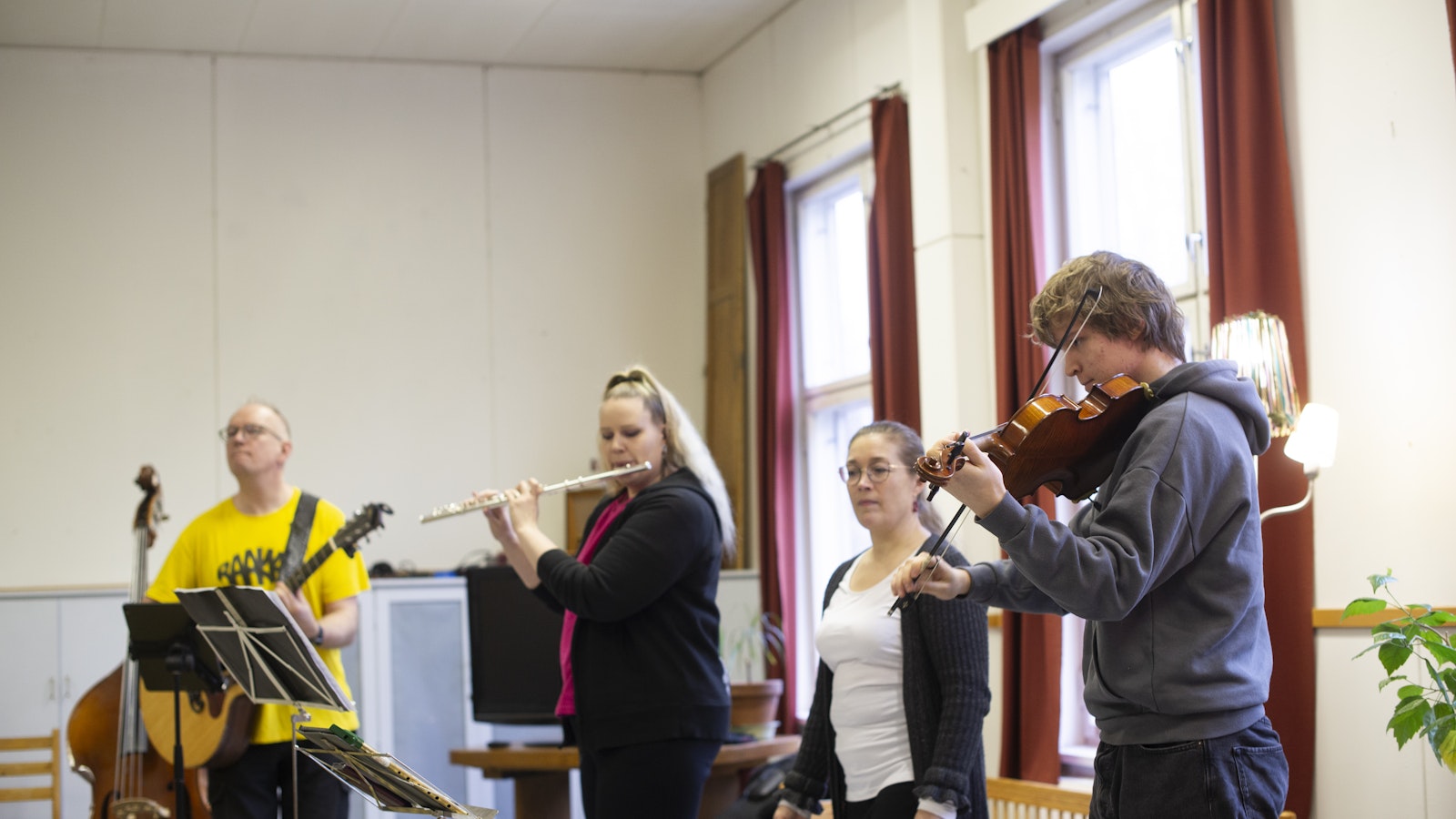 Musiikin kuuntelu on yllättävän tehokas keino välttää dementiaa - Koti
