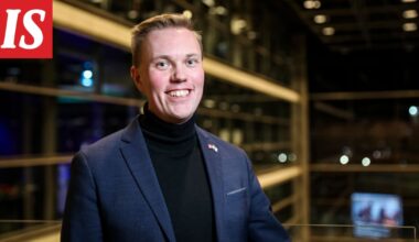 Kansanedustaja Jani Kokko julkaisi kuvan uudesta puolisostaan