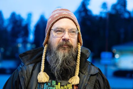 Aleksi Knaappila uskoo, että junalle tulisi käyttöä. Kenties se lisäisi myös juna-asemaan liittyvää julkista liikennettä, hän sanoo ja kertoo julkisen liikenteen olevan seudulla tällä hetkellä lähes olematonta.