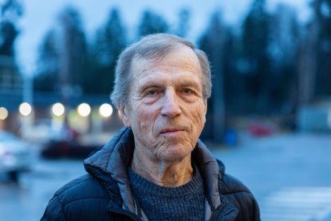 Eläkeläinen Pauli Toivonen ei käytä julkisia, mutta haaveilee junamatkailusta pohjoiseen yöjunalla.