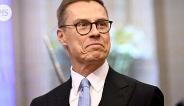 Presidentti Stubb F-35-hävittäjän julkistustilaisuuteen Yhdysvaltoihin