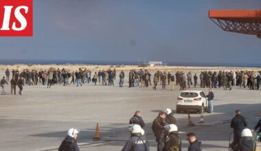 Mielenosoittajat sulkeneet Kreetan kaksi suurinta lentokenttää