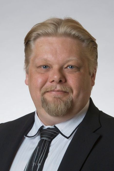 Kansanedustaja Jari Ronkainen Hollolasta on keskittynyt eduskunnassa puolustusvaliokunnan asioihin.