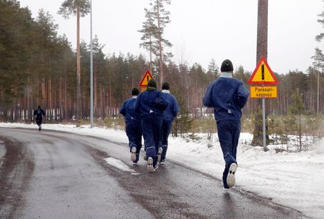 Varusmiesten kestävyyskunnossa on parantamisen varaa.