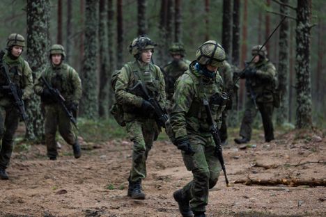 Sekä Reserviläisliitto että Reserviupseeriliitto saavat kumpikin joululahjarahoista satatonnia.