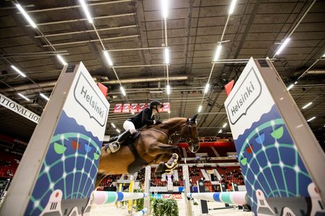 Joululahjarahoista löytyi sadantonnin avustus Helsinki International Horse Show’lle.