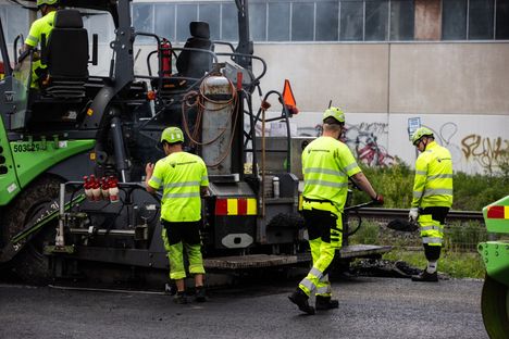 Ensi vuonna joululahjarahoilla päällystetään tai suunnitellaan 61 tienpätkää ympäri Suomen.