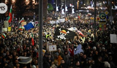 Z-sukupolvi osallistui hallituksen kaatamiseen myös Bulgariassa