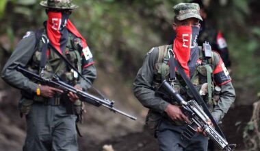 Kolumbiassa kapinallisryhmä vastustaa Trumpin uhkailua aseellisilla toimilla | Uutisia lyhyesti