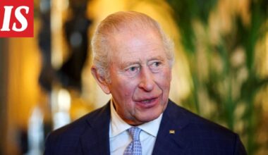 Kuningas Charles paljastaa tietoa syöpähoidostaan