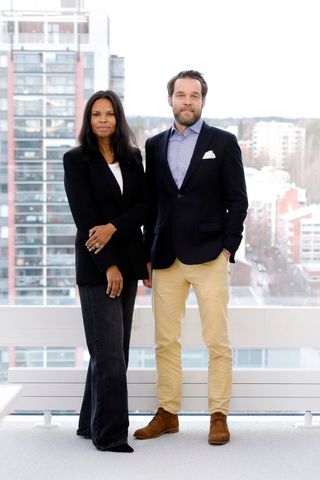 Vastuu Groupin Netta Paavoseppä ja Aleksi Hellman.