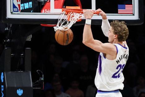Lauri Markkanen on tähti, mutta hänen edustamansa Utah Jazz on vasta uudelleenrakennuksen alussa.