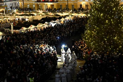 Lucia-kulkue lähti liikkeelle noin kello 18.