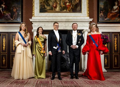 Innes-Stubin iltapuku oli lehden mukaan ”fantastinen”.