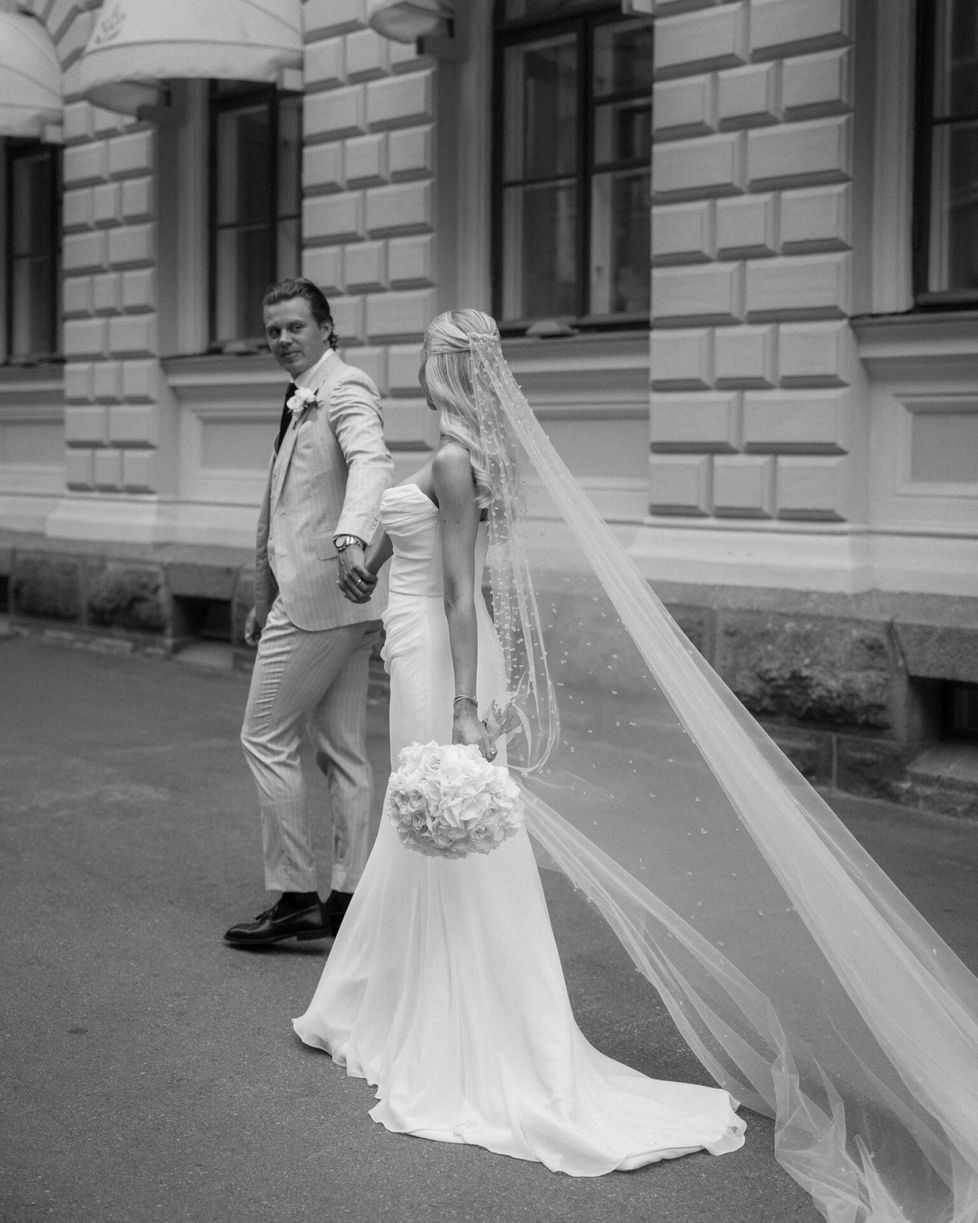 Vastavihitty hääpari viime kesänä Helsingissä.