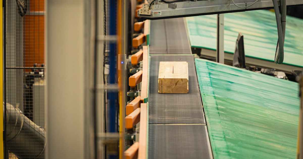 Karstulalainen hirsitalo­valmistaja Honkarakenne irtisanoo enintään seitsemän ja lomauttaa enintään 134 henkilöä | Keski-Suomi