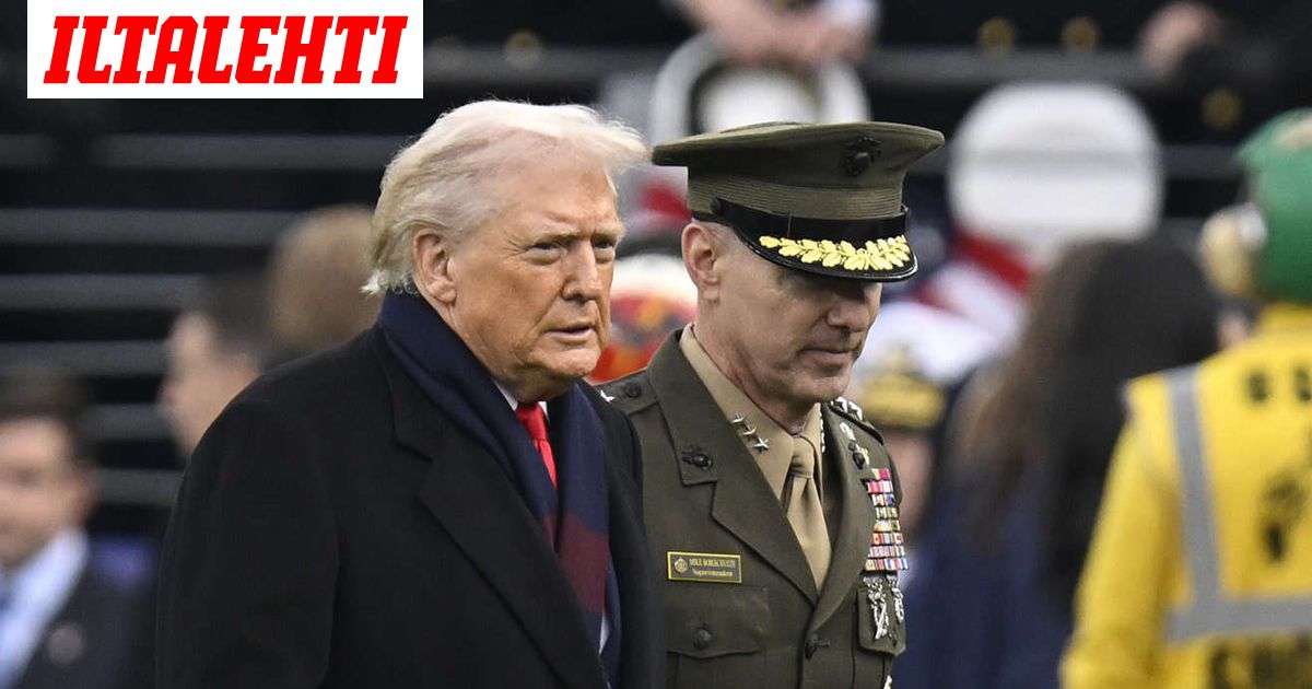 Donald Trumpilta ”historiallinen” kämmi jättiyleisön edessä