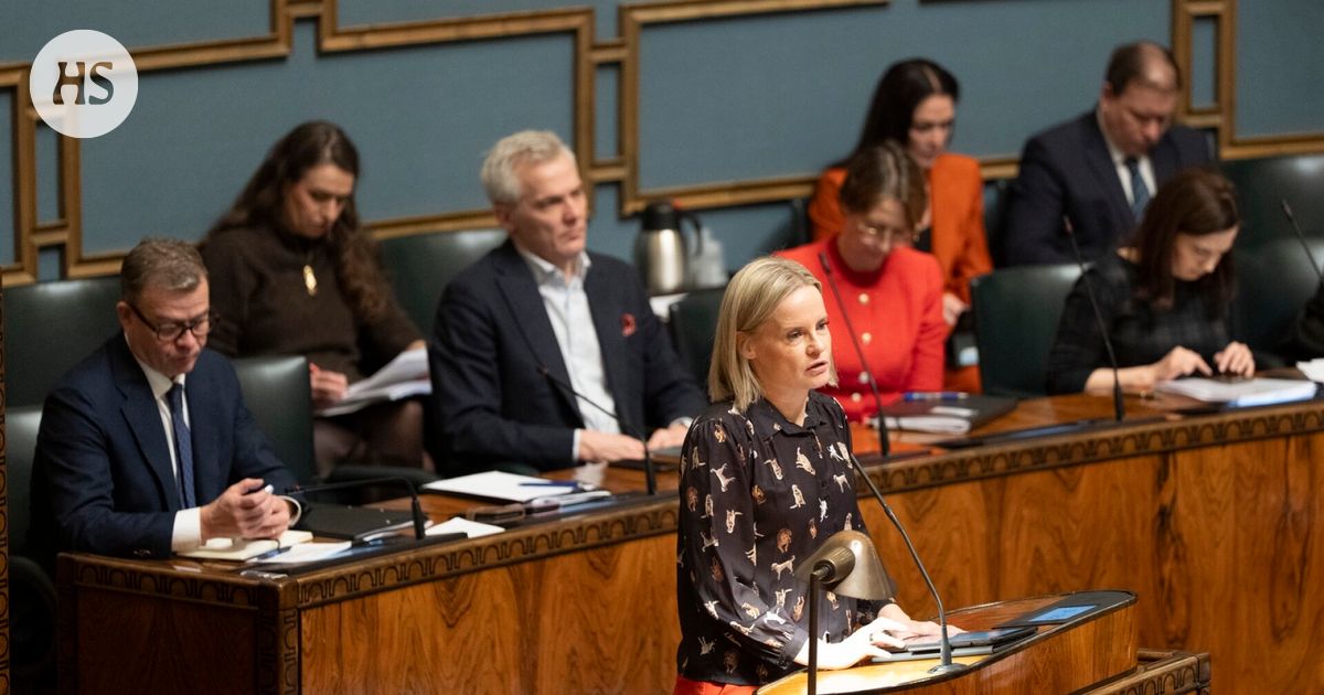 Purra vastasi opposition budjettikritiikkiin: "Sellaista suhdannetta ei ole, että sosialisti sopeuttaisi”